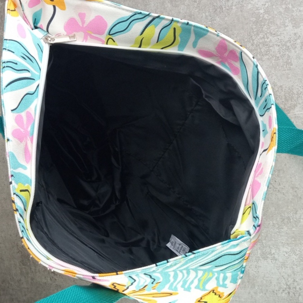Lib Tropical Beach Tote View 3